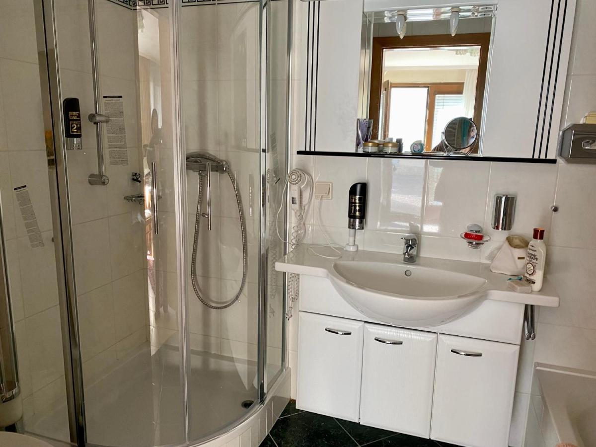 Haus Zu Den Zwei Eichen Apartment Perchtoldsdorf Bagian luar foto