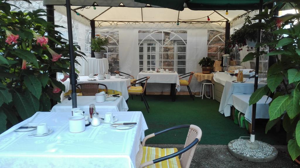 Haus Zu Den Zwei Eichen Apartment Perchtoldsdorf Bagian luar foto